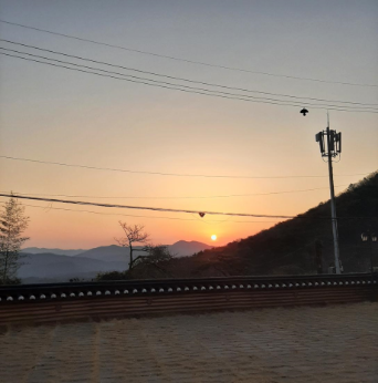 템플관 일출_0.png 이미지